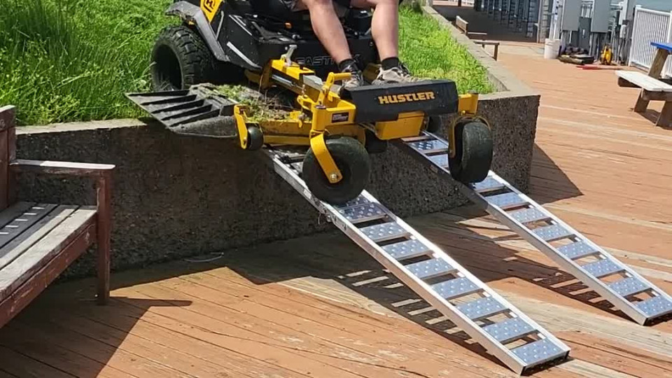Lawn Mower Ramp Failed Successfully - Buzz Videos